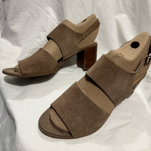 Franco Sarto block heel sandals - Picture 1 of 9